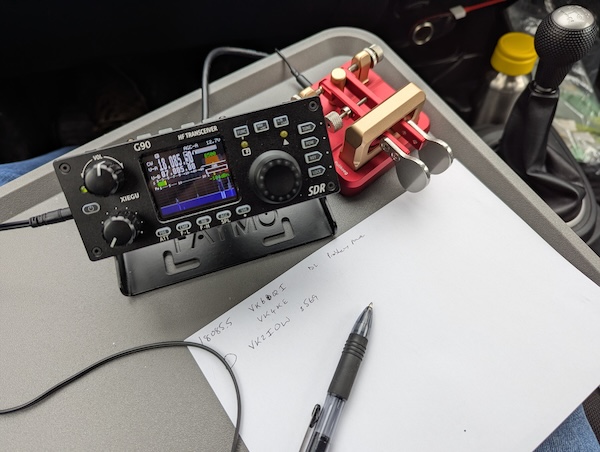 Xiegu G90 and paddle on lap tray
